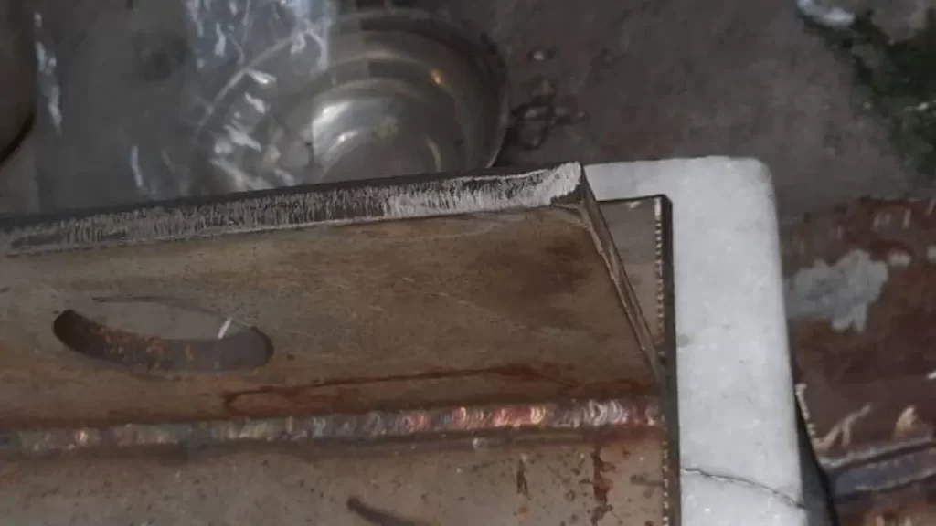 Fracture Test of T Joints Filled Welds